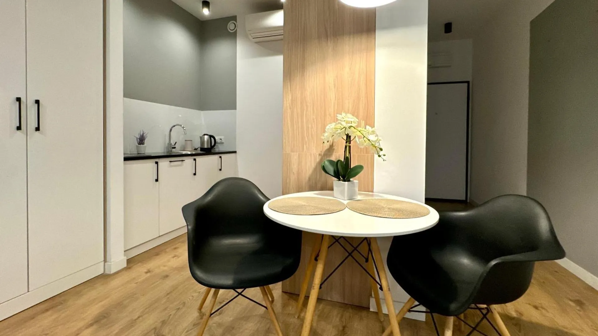 Apartament K22 Apart In Warsaw Slawinska 505